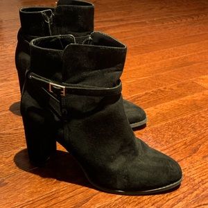 Banana Republic Black suede boots w/heels